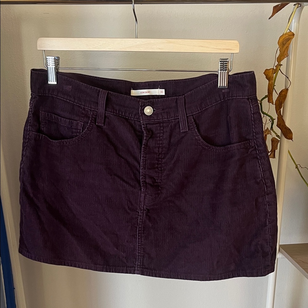 Levi’s plum cord mini skirt